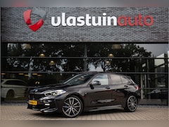 BMW 1-serie - 120i Business Edition Plus , Pano dak, Achteruitrijcamera, Carplay,