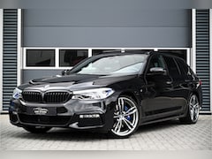 BMW 5-serie Touring - 530i M-SPORT / PANO / LEDER / MEMORY / HUD / LED / 20" / DEALER ONDERHOUDEN
