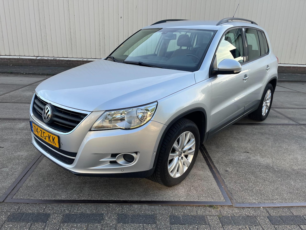 Volkswagen Tiguan - 2.0 TDI Comfort&Design 4Motion automaat - AutoWereld.nl
