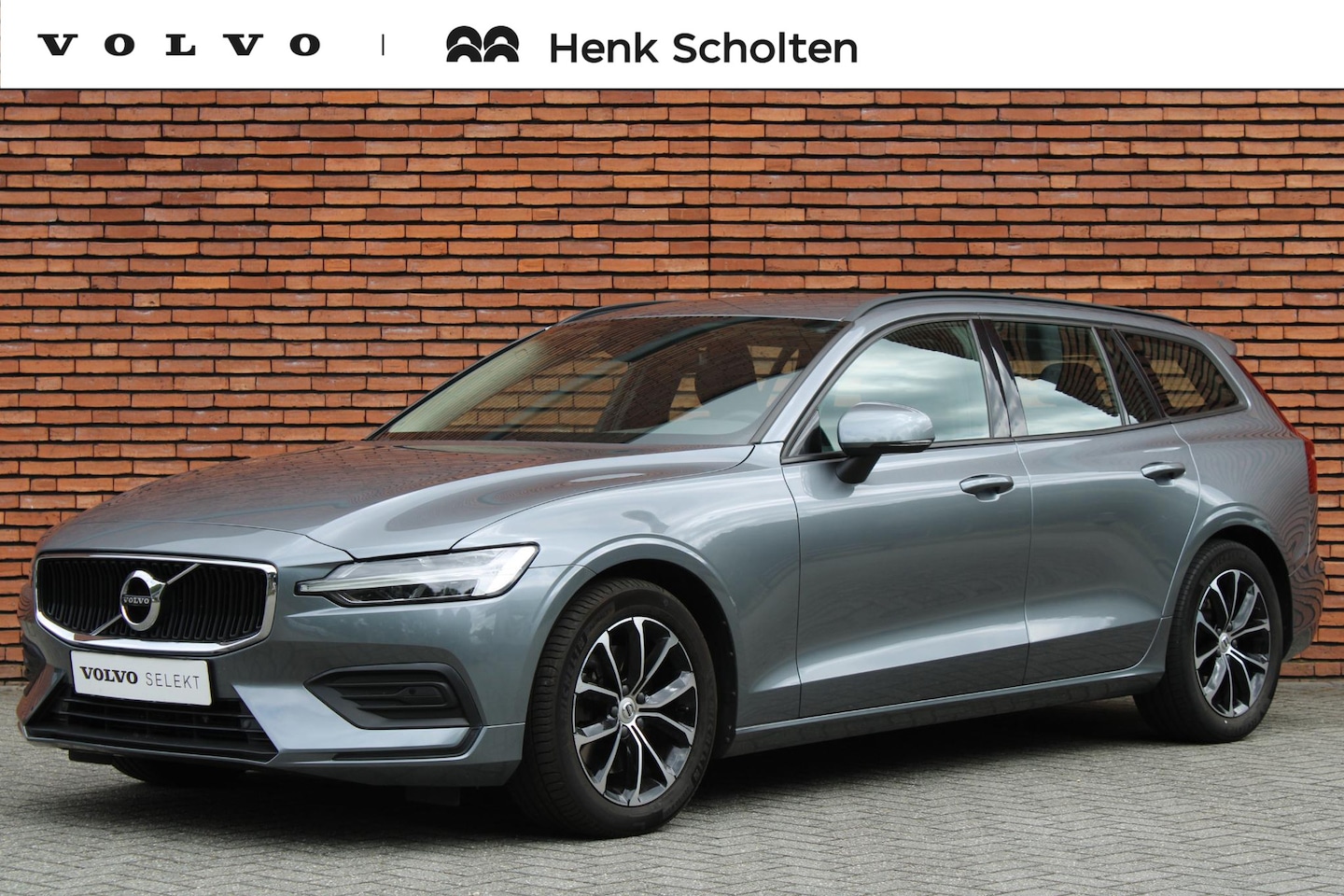 Volvo V60 - B3 Momentum Advantage | Trekhaak | Parkeercamera | Cruise Control | Navigatie | Bluetooth - AutoWereld.nl
