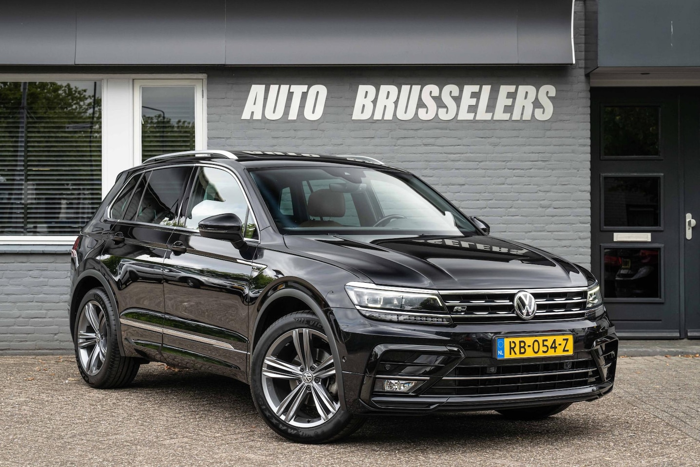 Volkswagen Tiguan - 1.4 TSI ACT Comfortline Business R Org. NL zeer compleet! - AutoWereld.nl