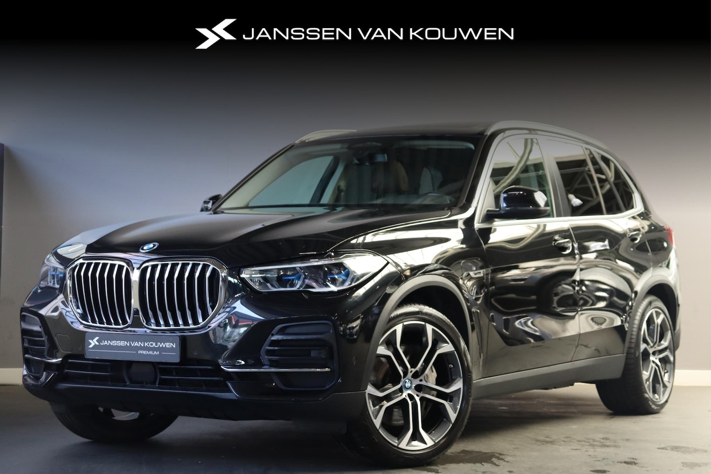 BMW X5 - xDrive45e PHEV Panoramadak Trekhaak Laser Koplampen HiFi Head-Up - AutoWereld.nl