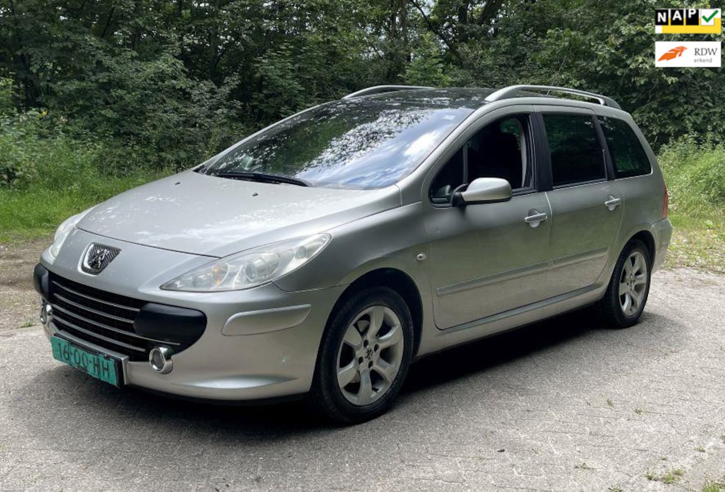 Peugeot 307 SW - 1.6-16V 7 persoons nieuwe APK Inruil is mogelijk - AutoWereld.nl