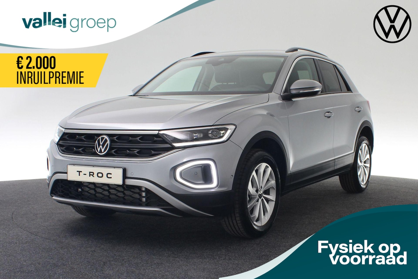 Volkswagen T-Roc - Life Edition 1.5 TSI 110 kW / 150 pk DSG | IQ Light | Camera | Park Assist | Side Assist | - AutoWereld.nl