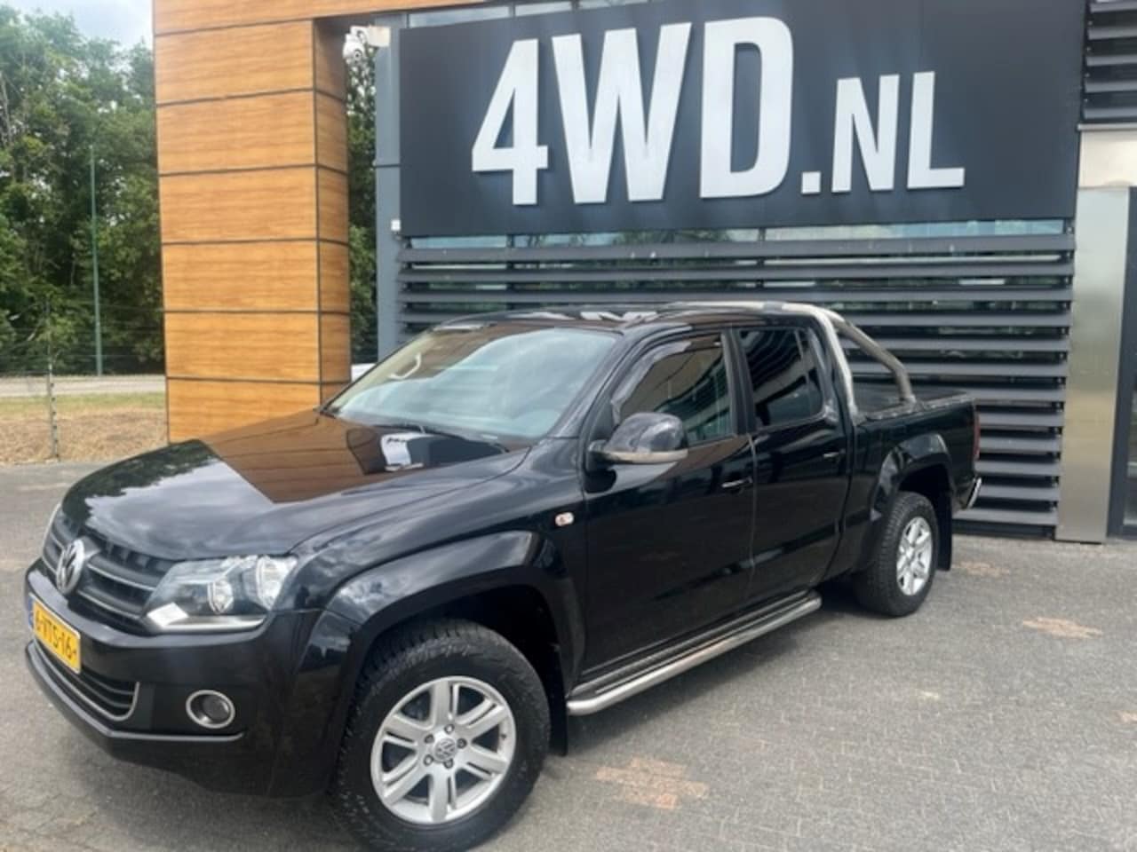 Volkswagen Amarok - 2.0 TDI 4Motion DC Highline 5 PERS VAN CLIMA/LEDER/NAVI 6 MND GAR € 14.495 EXCL Auto in ze - AutoWereld.nl