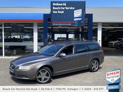 Volvo V70 - 2.5T Momentum / Automaat / NL-Auto / Youngtimer / 5-Cilinder / 200 PK / Vol-Leder / Stoelv