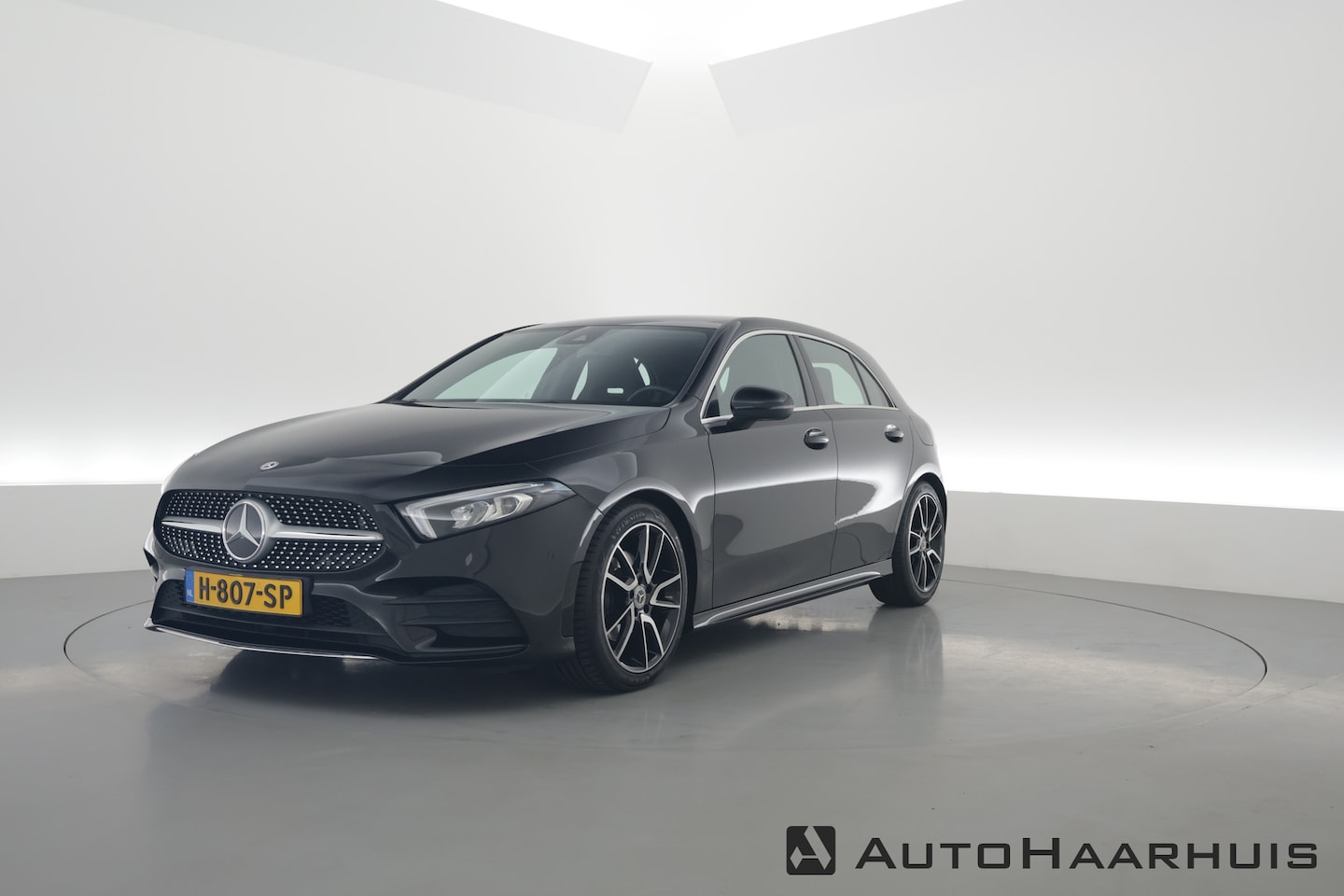 Mercedes-Benz A-klasse - 180 Business Solution AMG | Navi | Apple CarPlay | Stoelverw. | Park assist | 18'' | - AutoWereld.nl