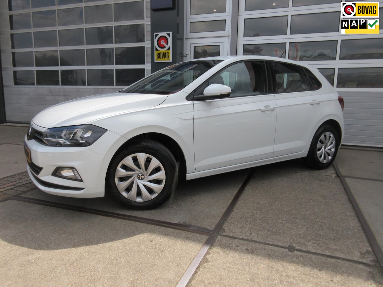 Volkswagen Polo - 80 PK Comfortline - AutoWereld.nl