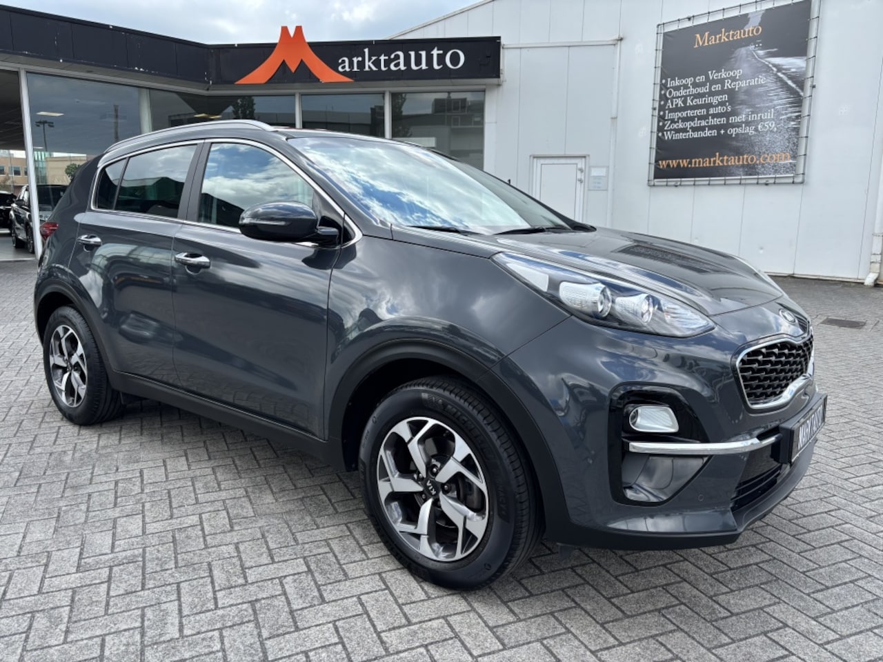 Kia Sportage - 1.6 GDI DynamicLine Carplay Trekhaak Stuurverwarming - AutoWereld.nl