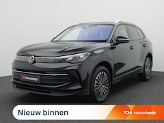 Volkswagen Tiguan - 1.5 eHybrid Life Edition 204PK DSG Trekhaak, Voorruitverwarming, Elektr. Achterklep, Side