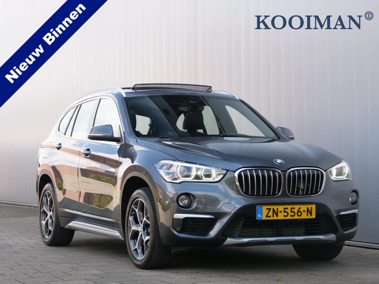 BMW X1 - sDrive20i 192pk High Executive Automaat Leder / Schuifdak / Trekhaak / Navigatie - AutoWereld.nl