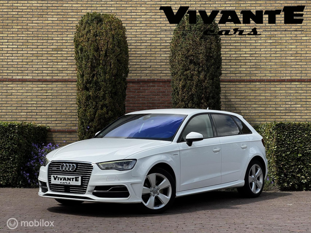 Audi A3 Sportback - 1.4 e-tron Attraction Pro Line plus Clima*Cruise*Navi - AutoWereld.nl