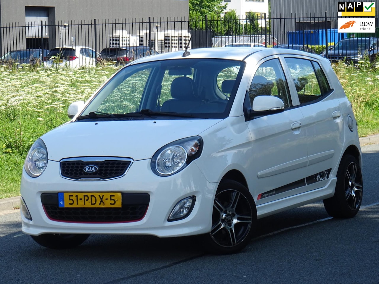 Kia Picanto - 1.1 ShoebybyKia BJ2011 5DRS NAP/LEER/CLIMA/APK - AutoWereld.nl