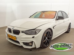 BMW 3-serie - 320i Executive Cardan kapot