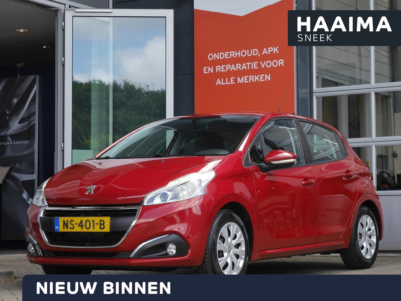 Peugeot 208 - 1.2 PureTech Blue Lion | Navigatie | Cruise control | Airco | Parkeersensoren achter | Ele - AutoWereld.nl