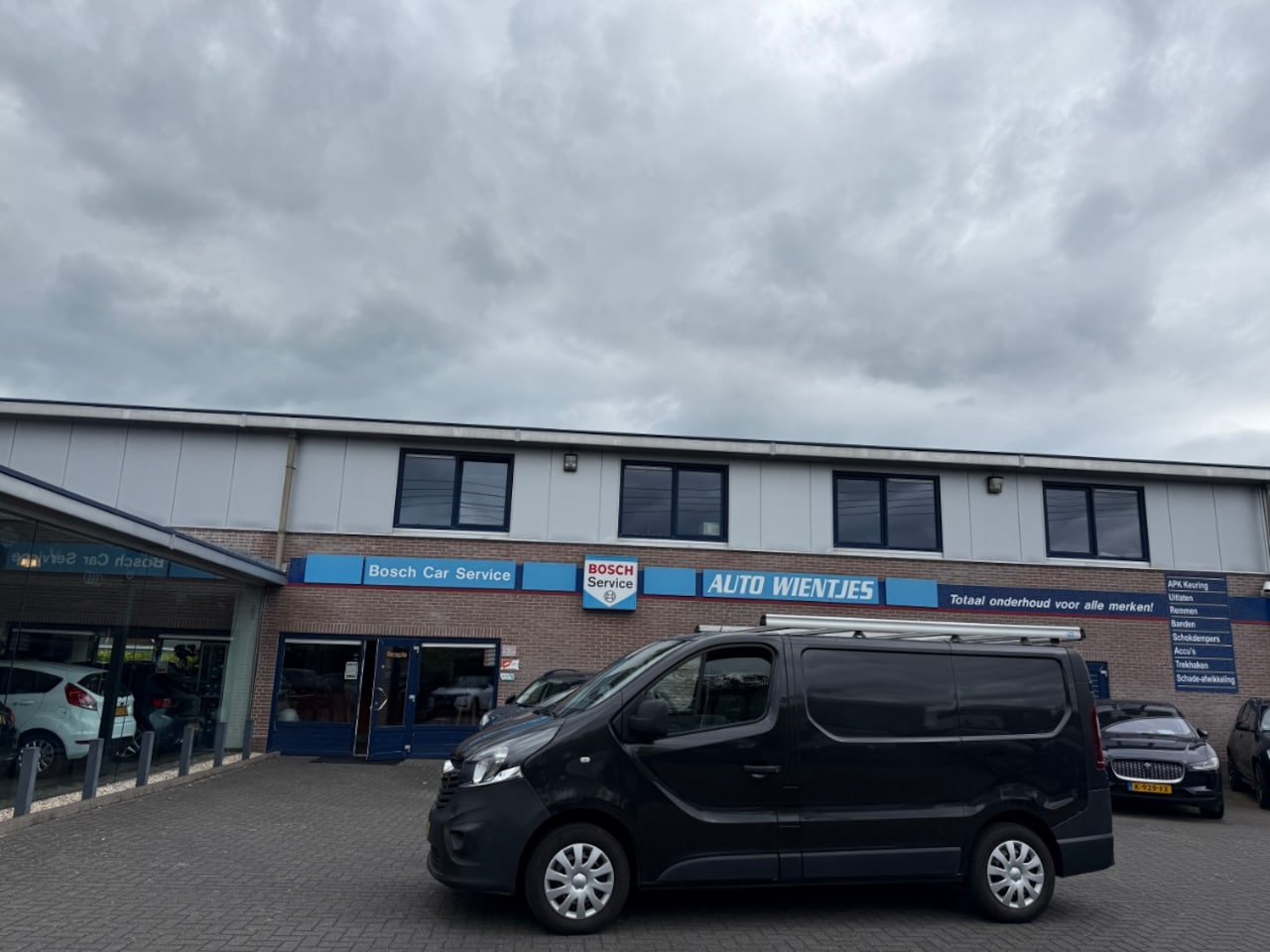 Opel Vivaro - 1.6 CDTI 88kw | L1 Comfort 3-Pers | Airco | Navi - AutoWereld.nl