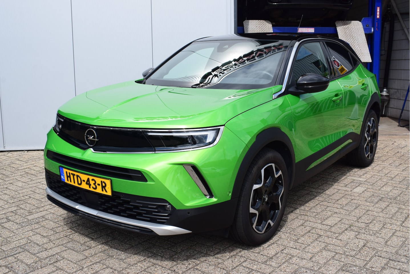 Opel Mokka - 1.2 Turbo Ultimate | Adaptive Cruise Control | Alcantara | Stoel/stuuverwarming - AutoWereld.nl