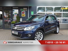 Volkswagen Tiguan - 1.4 TSI NAP Panodak/LaneAss./Navi/Bi-Xenon