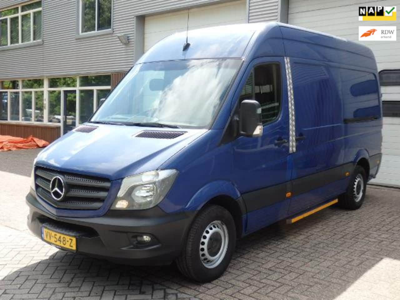 Mercedes-Benz Sprinter - 316 2.2 CDI 366 HD L2H2 AUTOMAAT AIRCO CRUISE NAVI L+R SCHUIFDEUR - AutoWereld.nl
