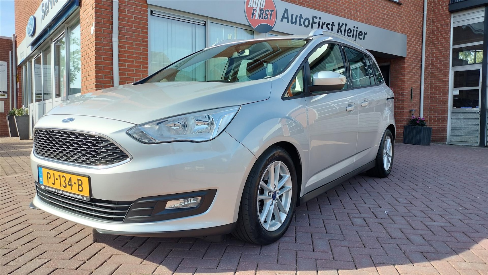 Ford Grand C-Max - 1.0 92KW/125PK EcoBoost 7-Persoons Trend - AutoWereld.nl