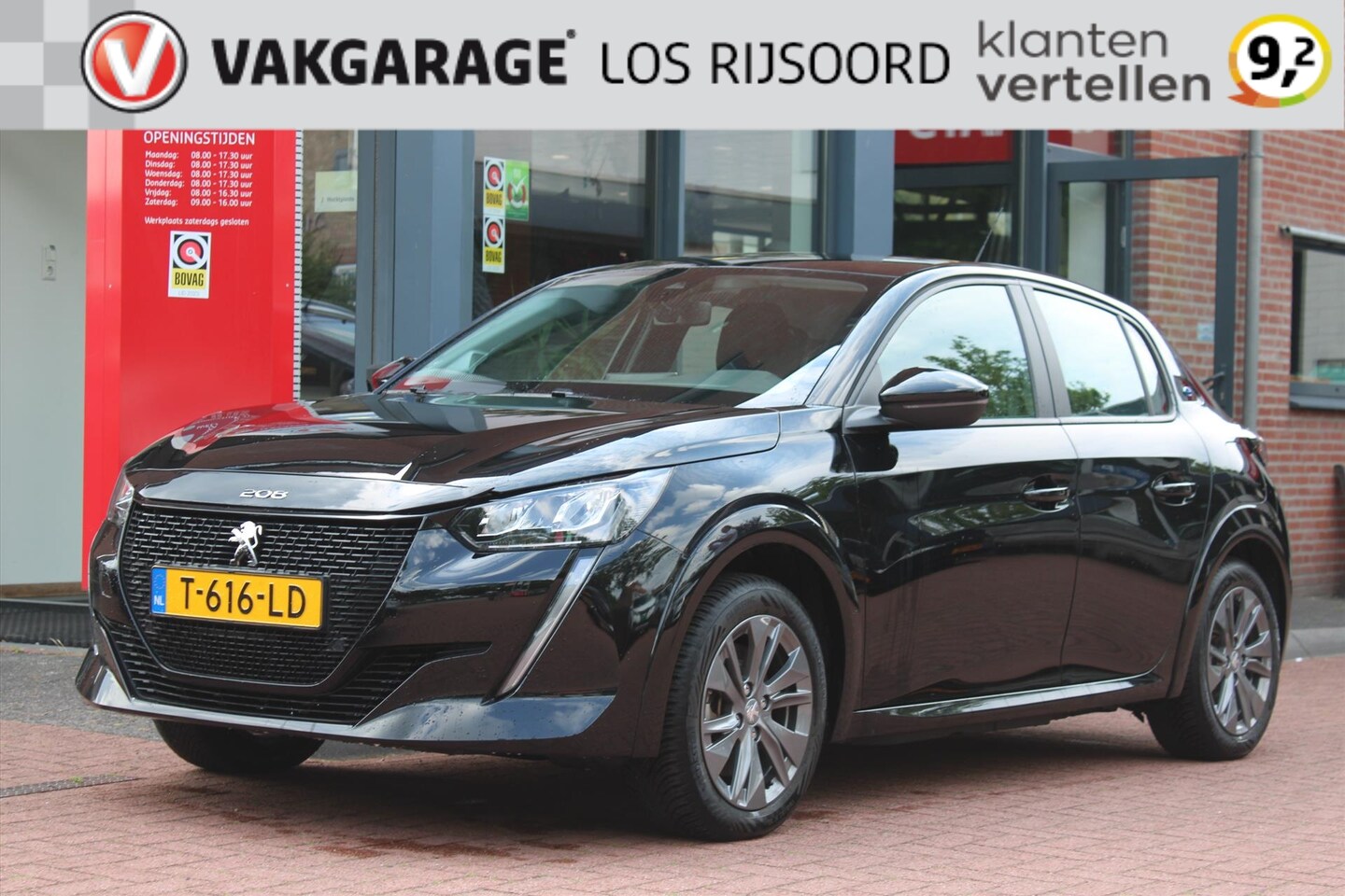 Peugeot e-208 - EV 50kWh *Active* | 3 Fase | Carplay | Cruise & Climate Control | PDC | Navigatie | Blueto - AutoWereld.nl