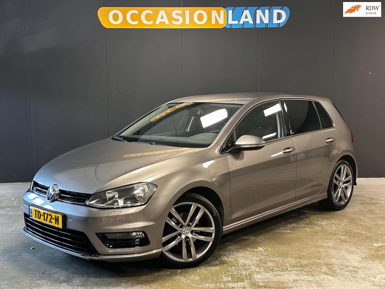 Volkswagen Golf - 1.4 TSI Connected Series|STOELV|CRUISE|NAVI|BLUETOOTH|18INCH| - AutoWereld.nl