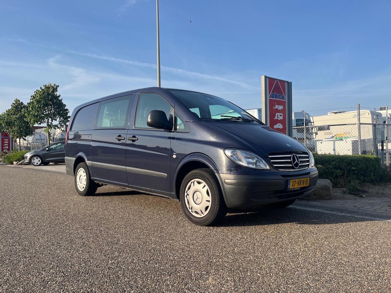 Mercedes-Benz Vito - 111 CDI 320 Lang DC luxe Amigo | Automaat | Airco | Trekhaak | Parrot | Elektrische ramen - AutoWereld.nl
