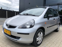 Honda Jazz - 1.2 NIEUWE APK 5 DEURS TREKHAAK ELEKTR PAKKET