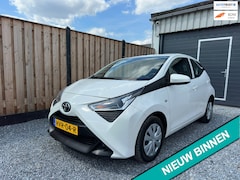 Toyota Aygo - 1.0 VVT-i x Airco | Bluetooth | Nieuwe APK
