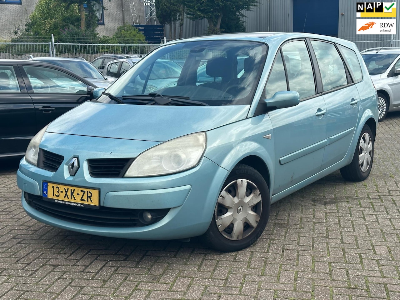 Renault Grand Scénic - 2.0-16V Business Line 2.0-16V Business Line - AutoWereld.nl