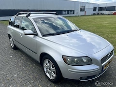 Volvo V50 - 1.8 Edition I / APK / NAP / Airco / Cruise / Trekhaak /