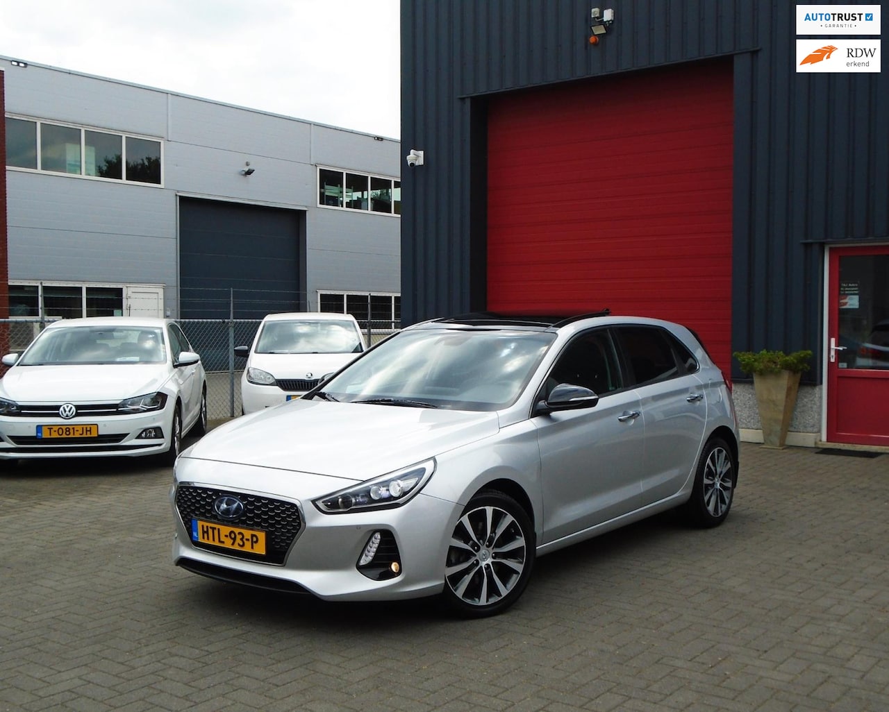 Hyundai i30 - 1.4 T-GDI Premium 1.4 T-GDI Premium,Leder,Pano,Navi - AutoWereld.nl