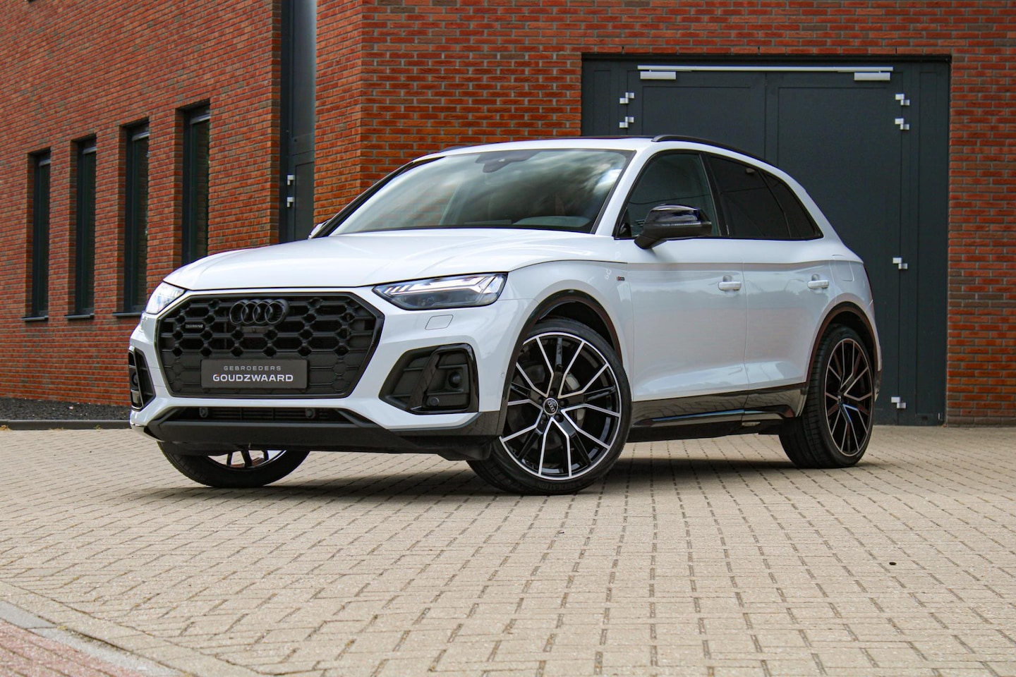 Audi Q5 - 55 TFSI e quattro S edition | Luchtvering | Pano | B&O | Memory - AutoWereld.nl