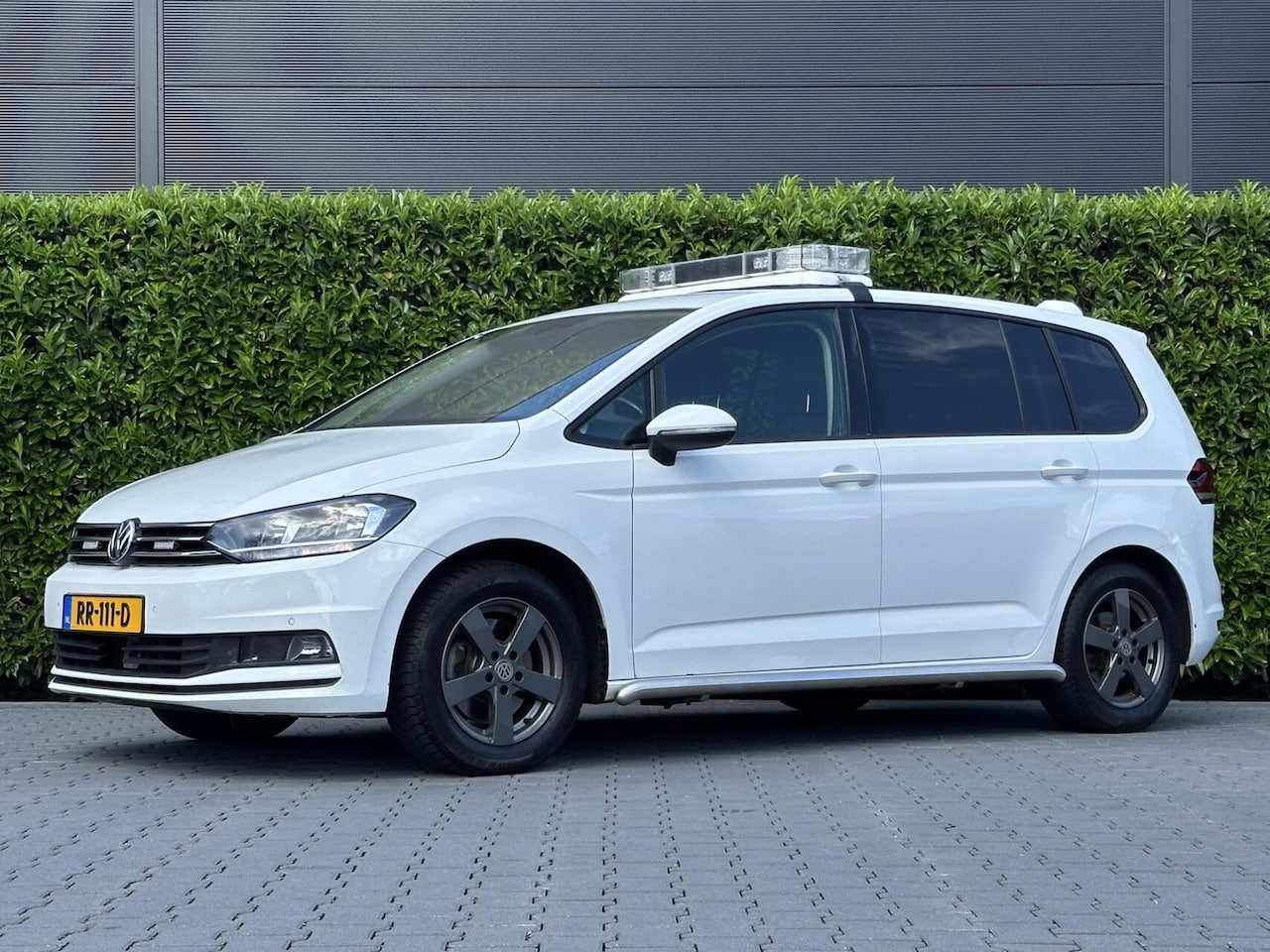 Volkswagen Touran - 2.0 TDI SCR EURO 6, HONDENAUTO, FACELIFT, NAVI, CRUISE, ECC-AIRCO, PARKEERSENSOREN, LICHTM - AutoWereld.nl