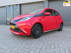 Toyota Aygo - 1.0 VVT-i x-play kleine 5 deurs