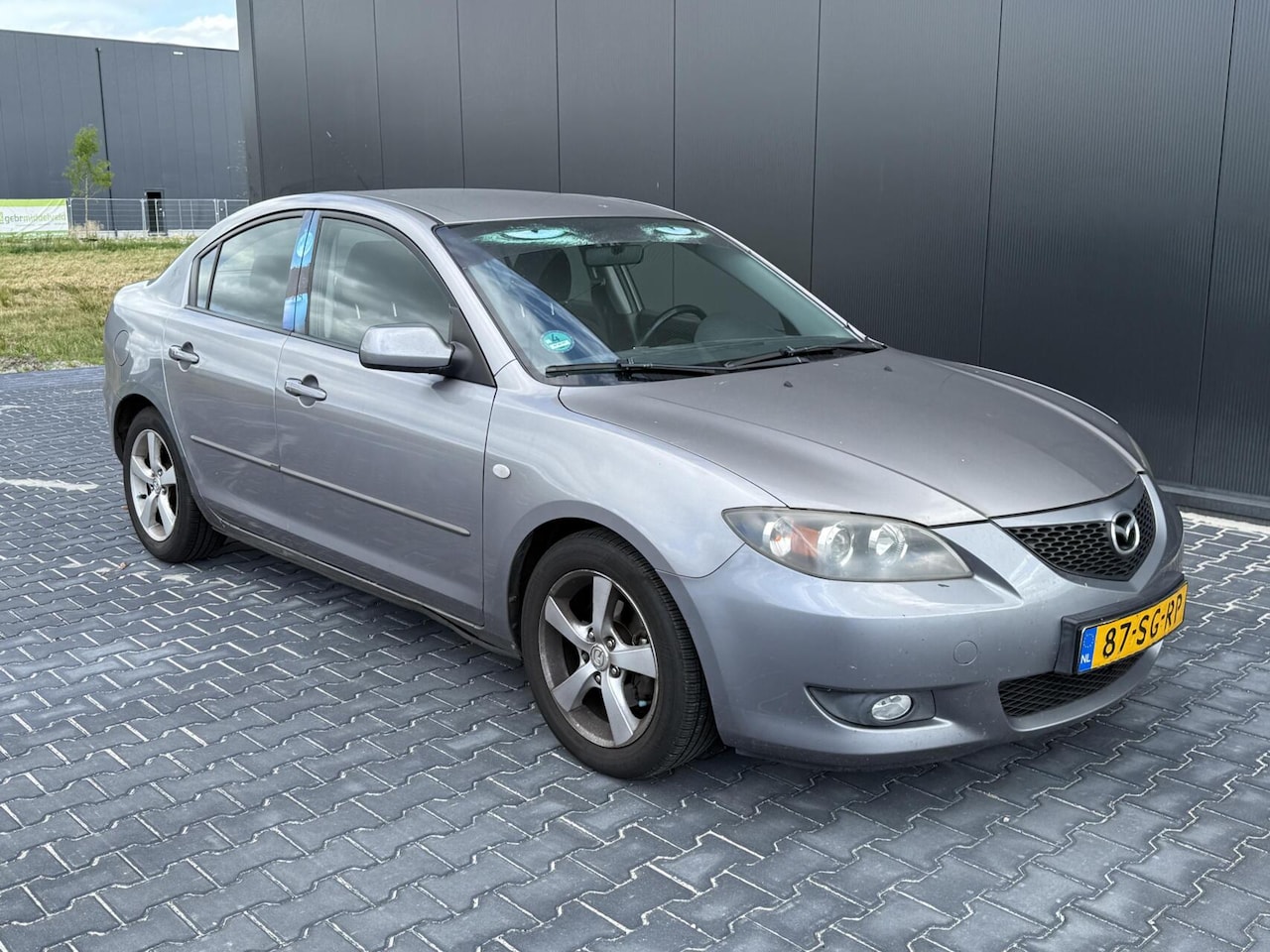 Mazda 3 - Sedan 1.6 Executive Airco - 4X Elek Raam - Trekhaak - Parrot - AutoWereld.nl