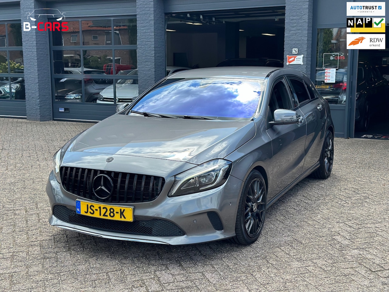 Mercedes-Benz A-klasse - 180 Ambition Facelift|Stoelvw|XlNavi|Pdc|Cruisec|Topstaat!! - AutoWereld.nl