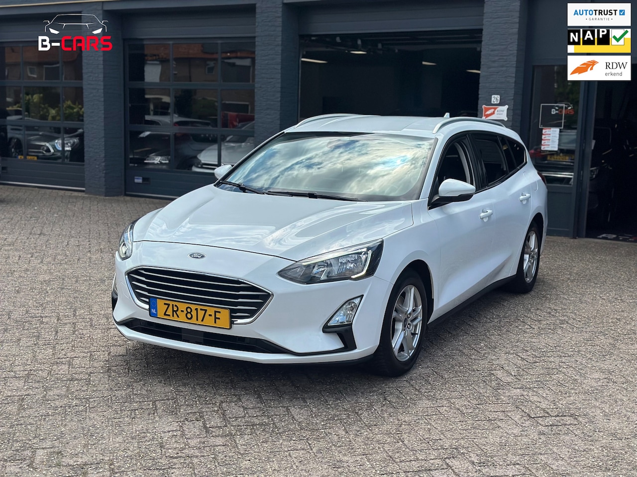 Ford Focus Wagon - 1.0 EcoBoost Trend Edition Business 1.0 EcoBoost Trend Edition Business - AutoWereld.nl