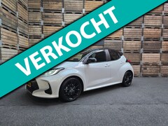 Toyota Yaris - 1.5 Hybrid Executive Navi Clima Cruise Full LED 17"LM