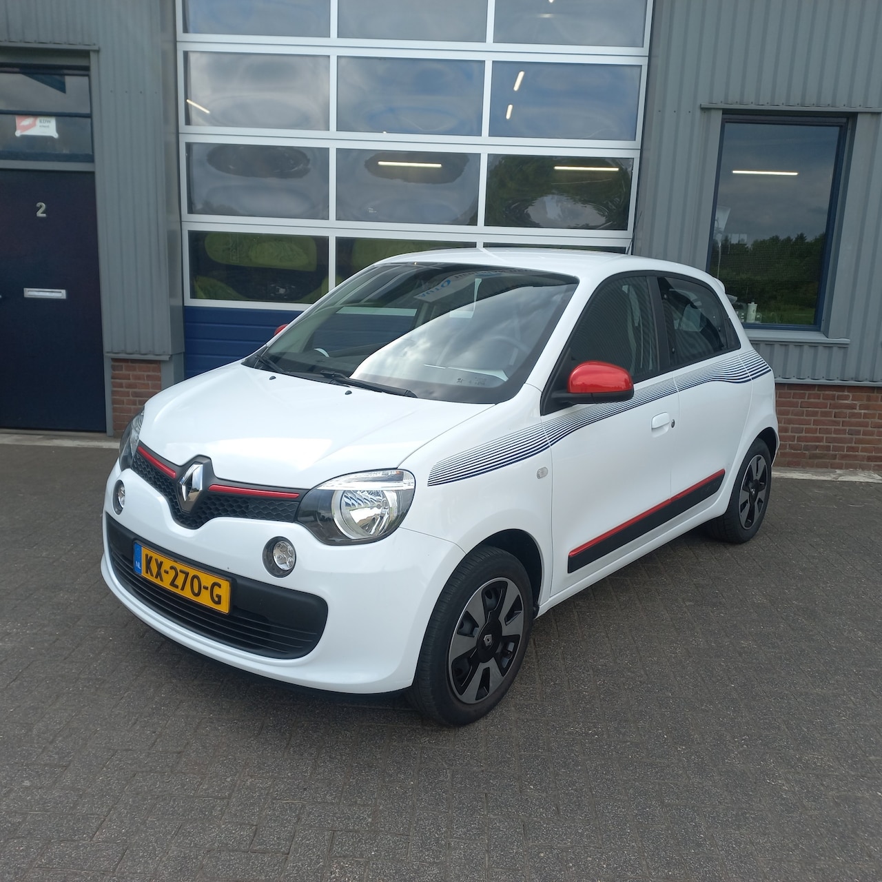 Renault Twingo - 1.0 SCe Authentique Cruise Control, All Season banden - AutoWereld.nl