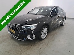 Audi A3 Limousine - 35 TFSI Busn. ed. NL-auto / Sportstoelen / Led kopl. / Apple, android
