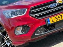 Ford Kuga - 1.5 EcoBoost 150pk ST Line - Ruby Red - Winterpakket - Trekhaak