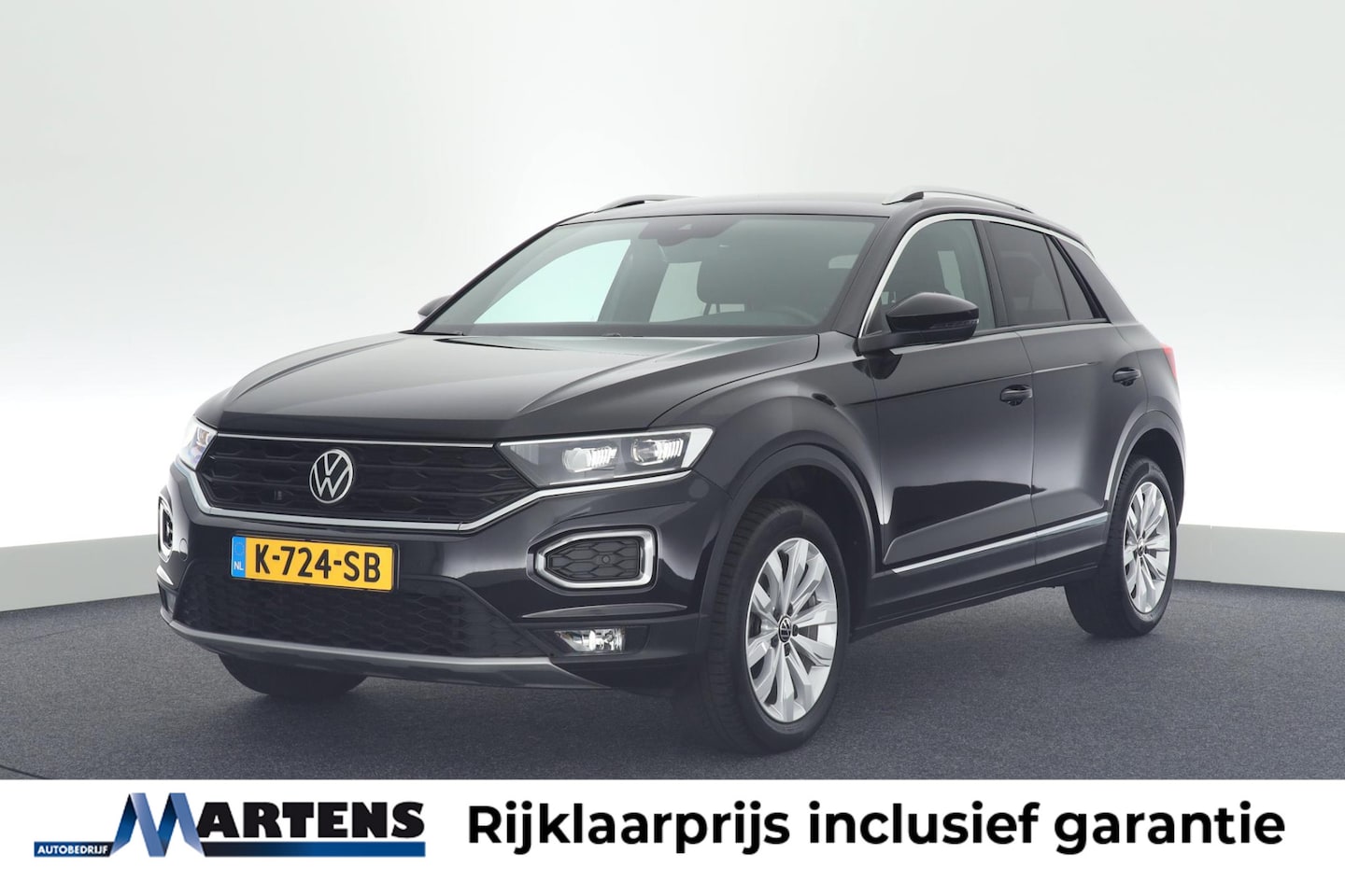 Volkswagen T-Roc - 1.5 TSI 150pk DSG Sport Trekhaak Camera Virtual Cockpit Stoelverwarming Navigatie - AutoWereld.nl