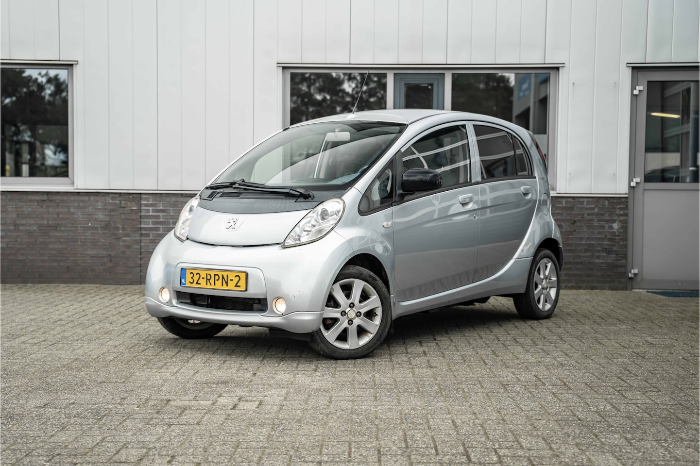 Peugeot iOn - Active Active - AutoWereld.nl