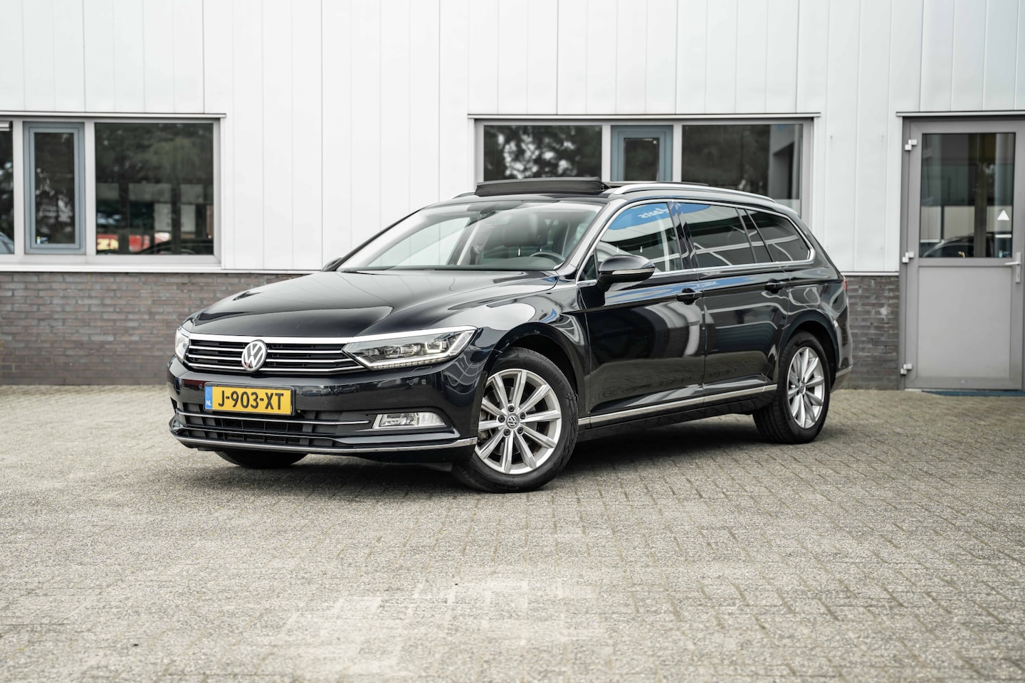 Volkswagen Passat Variant - 1.5 TSI Highline 1.5 TSI Highline - AutoWereld.nl