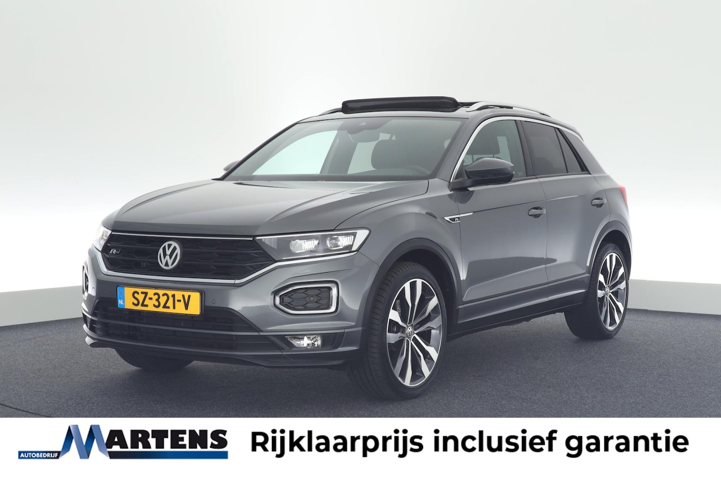 Volkswagen T-Roc - 1.5 TSI 150pk DSG 2x R-Line Trekhaak Camera Stoelverwarming Led Virtual Cockpit Panoramada - AutoWereld.nl