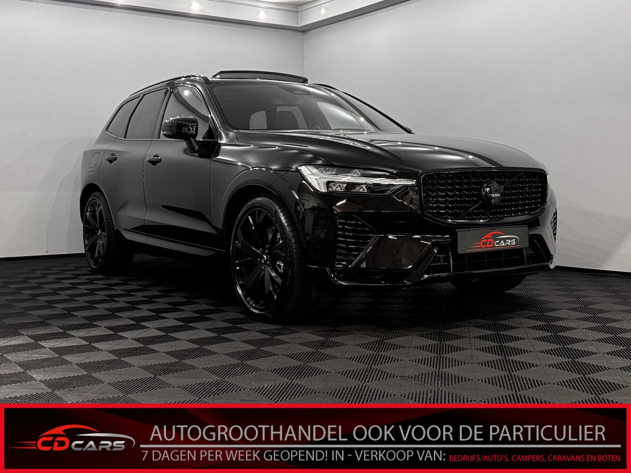 Volvo XC60 - 2.0 T6 Plug-in hybrid AWD Ultra Black Edition Luchtvering, Pano, 360 Camera, Leder, Head-u - AutoWereld.nl