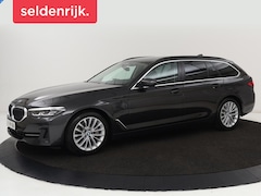 BMW 5-serie Touring - 530e High Executive | Leder | Stoel & stuurverwarming | Adaptive cruise | Carplay | Sfeerv