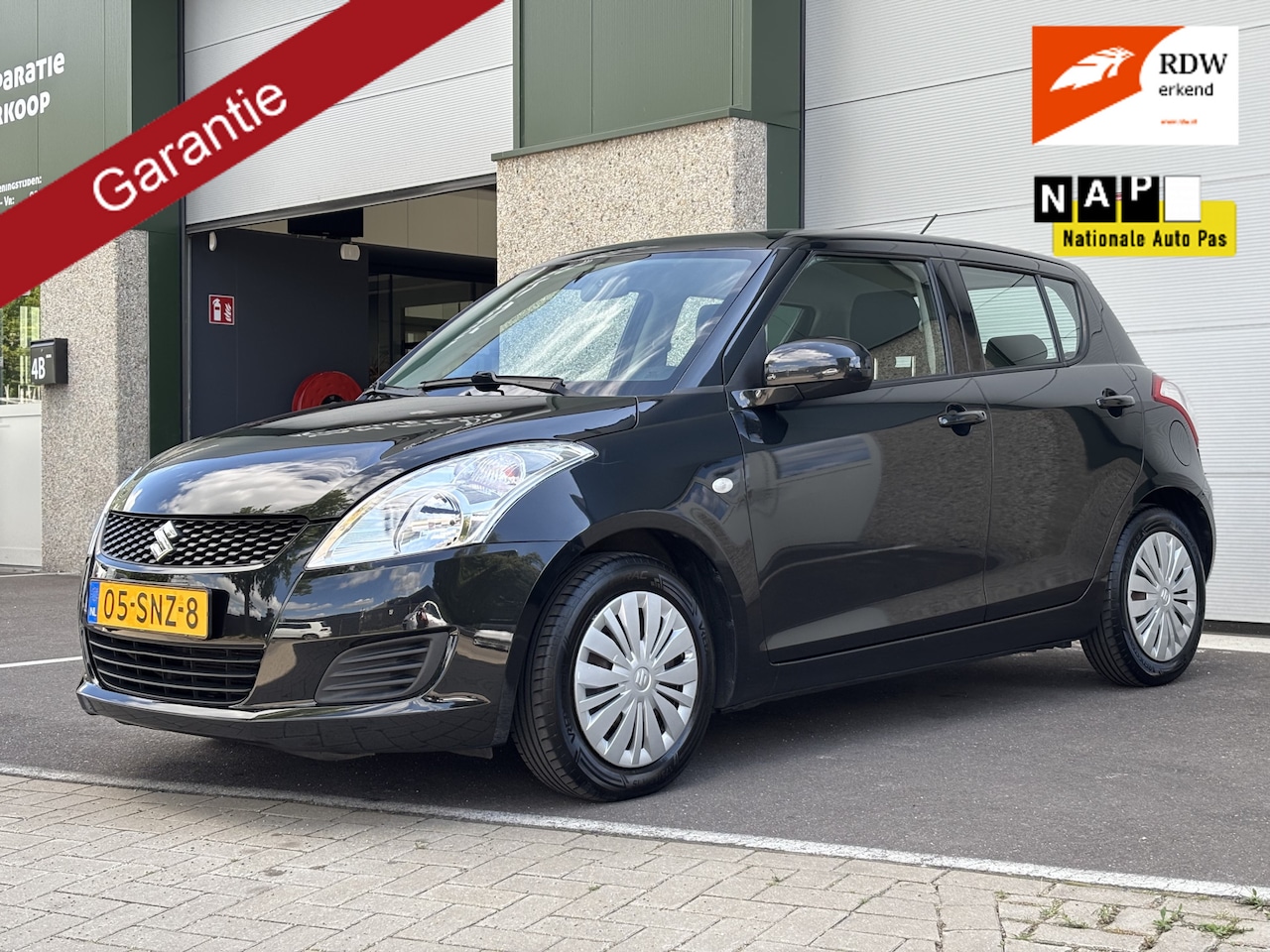 Suzuki Swift - 1.2 Comfort EASSS Airco Elektramen Nap Stoelverwarm - AutoWereld.nl