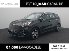 Kia e-Niro - DynamicLine 64 kWh | NIEUWE ALL WEATHER BANDEN | Navigatie | Climate Control | Lm velgen |